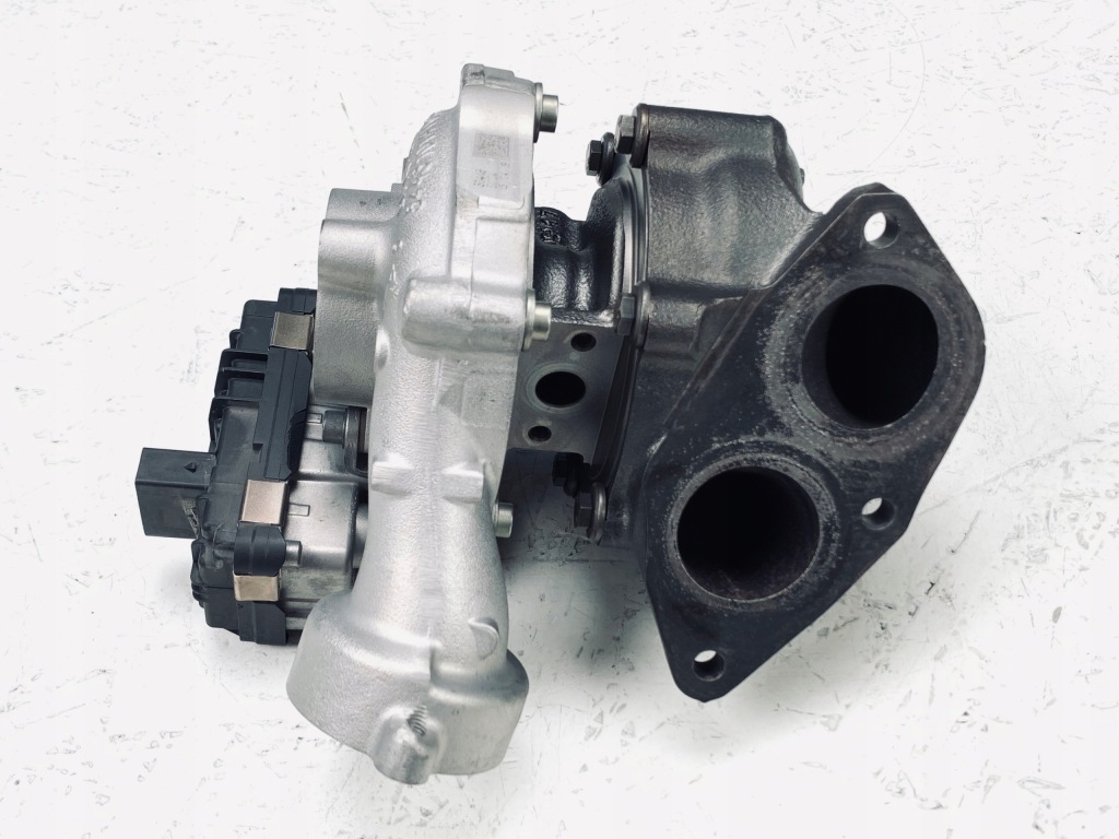 Bmw F01 F10 F30 740d Turbosprężarka Turbo 8510943 — zdjęcie 2