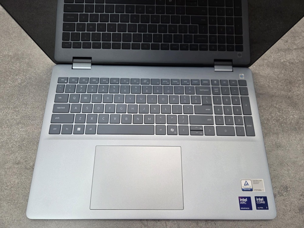 Aluminiowy Dell 16 Plus DB16250 Ultra 7 258V 32GB 1TB QHD+ Dotyk 90Hz 11Pro