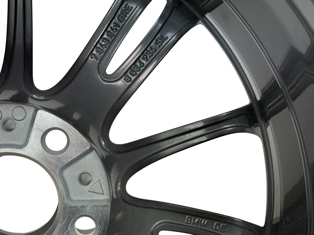 BMW E90 E91 E92 E93 Felga Ferricgrey 8,5Jx18 ET37 Nowa OE 7843841 — zdjęcie 8