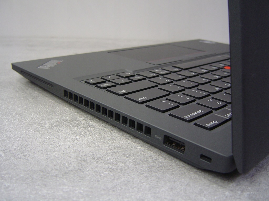 Lenovo ThinkPad P14s Gen 4 i7-1360P 16GB 512SSD NVIDIA RTX A500 FHD 11Prof