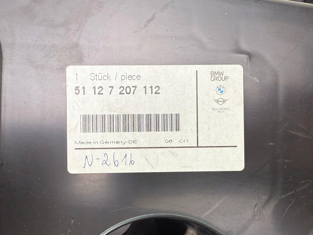 Bmw 5 F11 Mocowanie Zderzaka Tył tylne Prawe OE 7207112 — zdjęcie 3