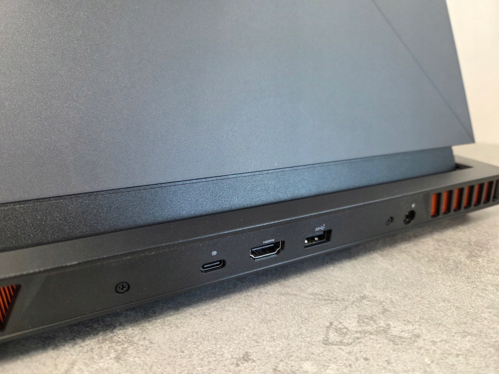 Laptop Dell Gaming G15 5535 Ryzen 7 7840HS 16GB 512SSD Win11 RTX 4050 120Hz