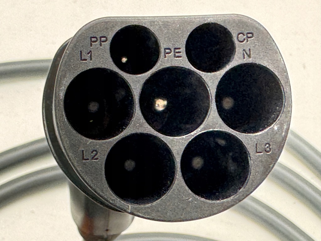 Bmw iX1 X1 U11 Kabel przewód ładowania 7827900 32A 480V — zdjęcie 4