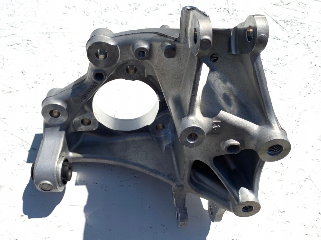 VOLVO XC40 Zwrotnica Lewa Tylna Tył OE 32246249 — zdjęcie 10