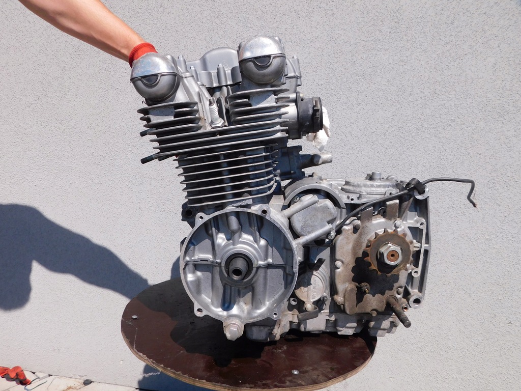Order an Kawasaki zephyr 750 engine with fast delivery to me Order an Kawasaki zephyr 750 engine with fast delivery to me