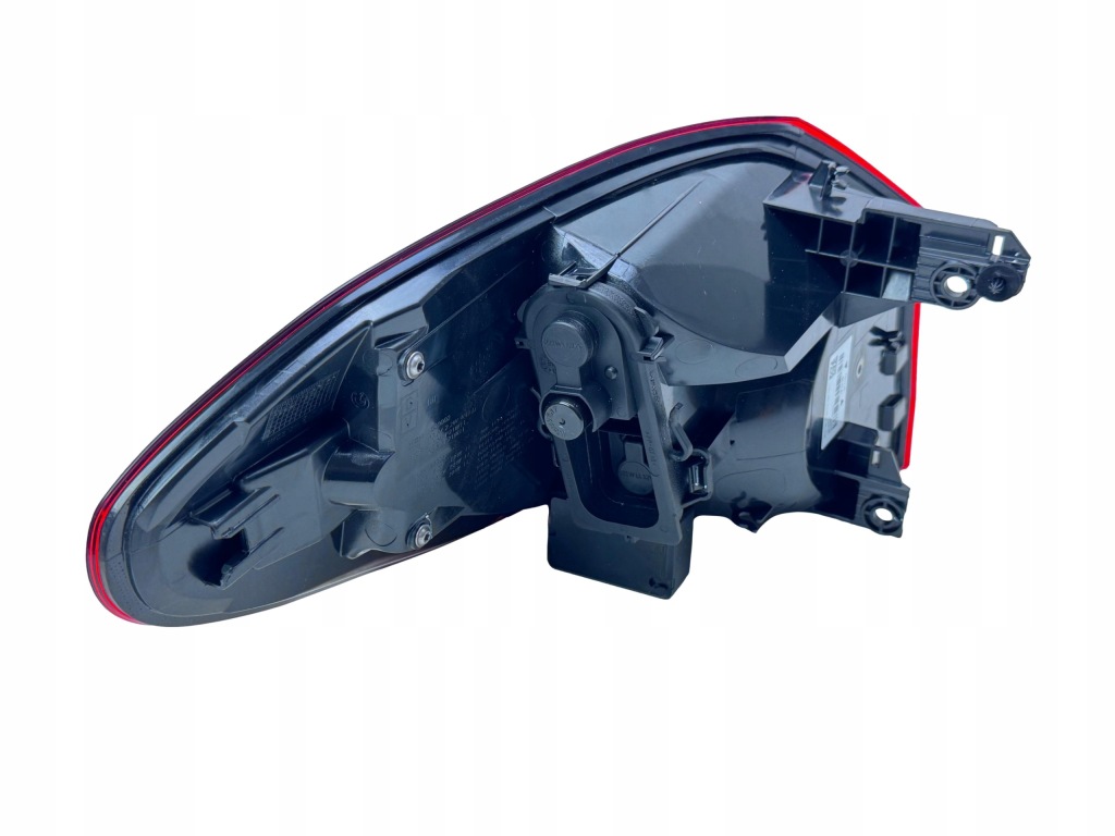 Bmw2 F46 Lci Lift Lampa Tył Tylna w błotnik Prawa 7491348 Oryginał Nowa — zdjęcie 6
