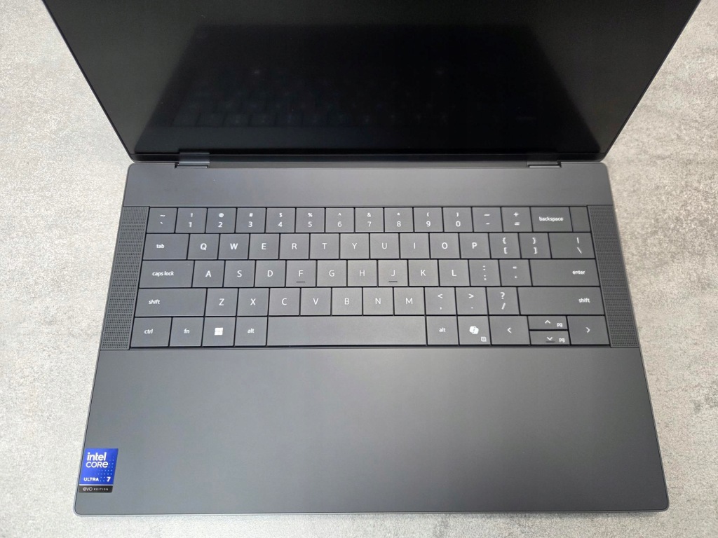 DELL XPS 14 Premium DA14250 14.5 OLED Ultra 7-255H 32GB 1TB SSD RTX4050 W11