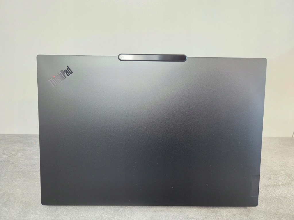 Lenovo ThinkPad P1 Gen 7 Ultra 9-185H 32GB 1TB OLED 3840x2400 RTX 3000 Ada
