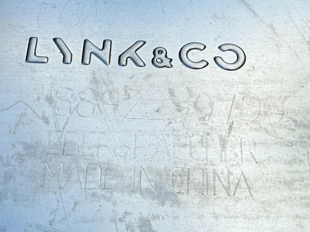 LYNK & CO 01 Wydech Tłumik Końcowy Nowy OE 8892290799 — zdjęcie 8