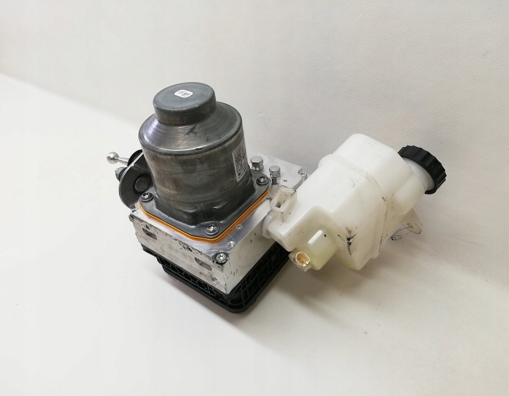 Order an Brake pump abs bmw7 g70 3450-5a8b102-01 28.5897