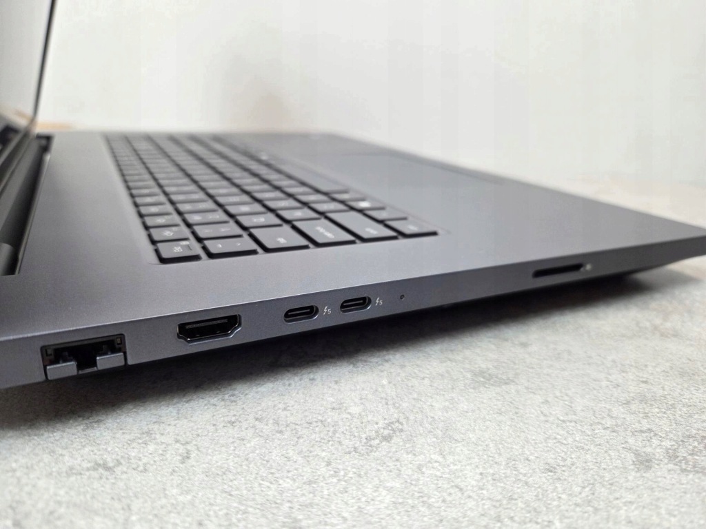 Dell Pro Max 18 Plus MB18250 18'' Ultra 7 265HX 32GB 512 RTX PRO 1000 QHD+