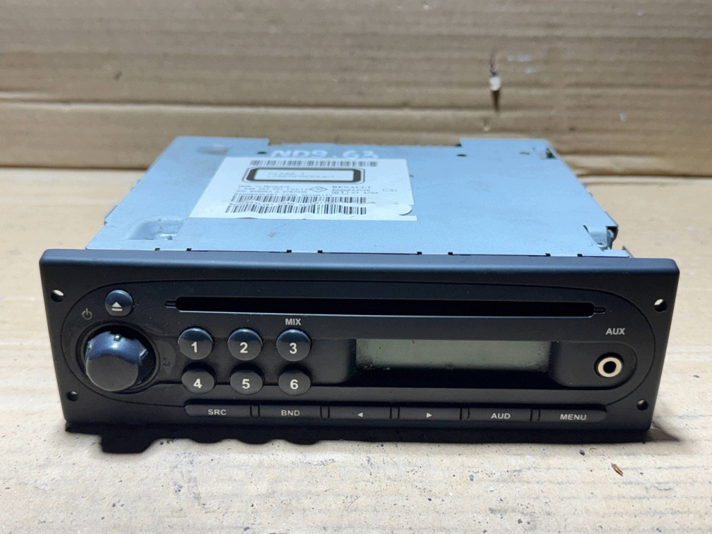 RADIOODTWARZACZ RADIO RENAULT TWINGO II 8200843548T