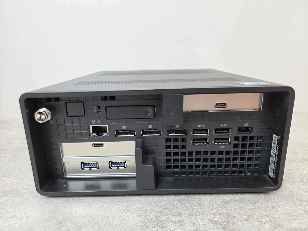 Lenovo ThinkStation P3 Ultra SFF Gen 2 Ultra 7 265 32GB 512SSD Win11Pro