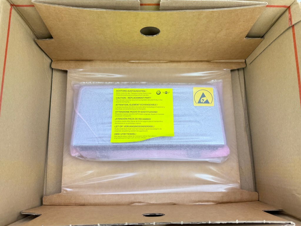 BMW F48 X1 F39 X2 MONITOR EKRAN WYŚWIETLACZ 8,8'' 5A3E573 65505A3E573 Nowy — zdjęcie 5