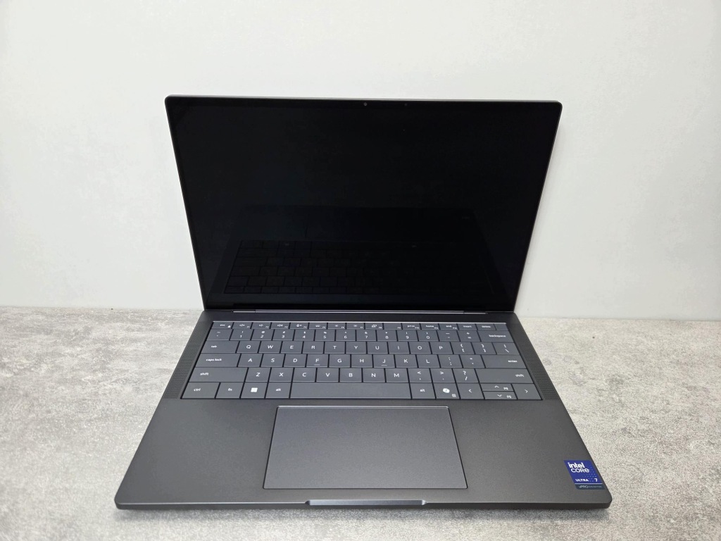 Stacja robocza Dell Precision 5490 Ultra 5 135H 16GB 512 RTX 1000 Ada FHD+