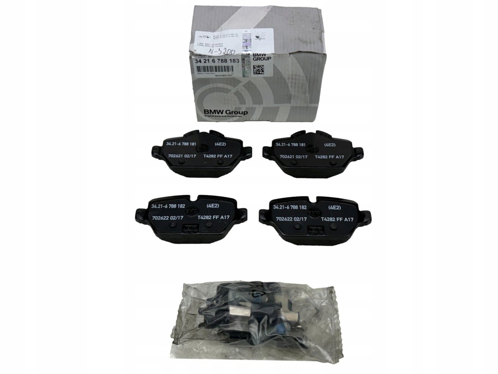 BMW E81 E87 E90 E92 Klocki Hamulcowe Tylne z Czujnikiem Nowe OE 2413041 — zdjęcie 2
