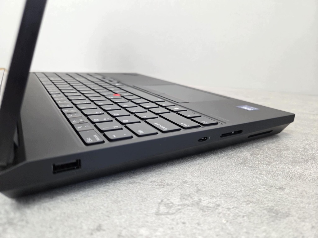 Lenovo ThinkPad P16 Gen 3 16" Ultra 7 255HX 32GB 1TB WQUXGA RTX PRO 2000