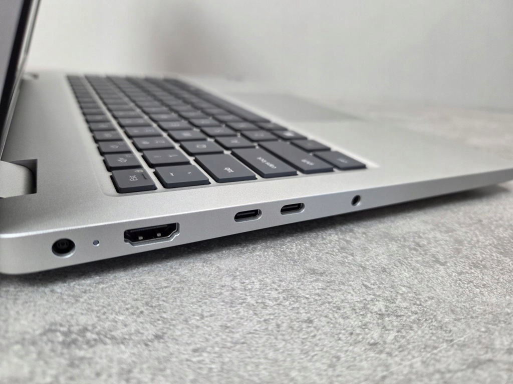 Dell Pro 14 PC14250 Ultra 5-235U 16GB 256SSD FHD+ DOTYK 11Prof