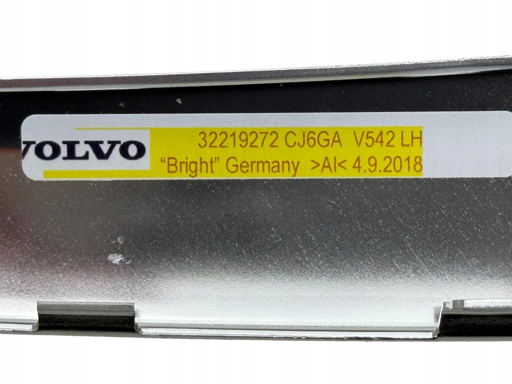 VOLVO V90 V90CC Kombi Listwa Szyby Lewa Nowa OE 32219272 — zdjęcie 3