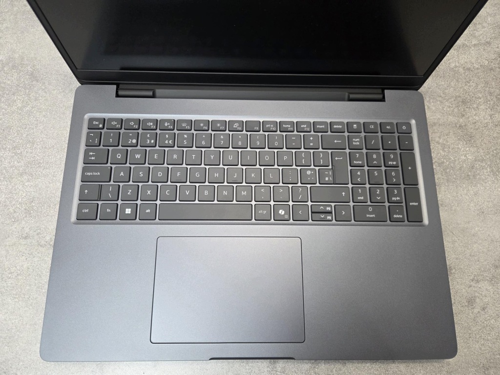 Dell Pro Max 16 Plus MB16250 Ultra 7-265HX 64GB 2TB RTX PRO 3000 120hZ 3YR