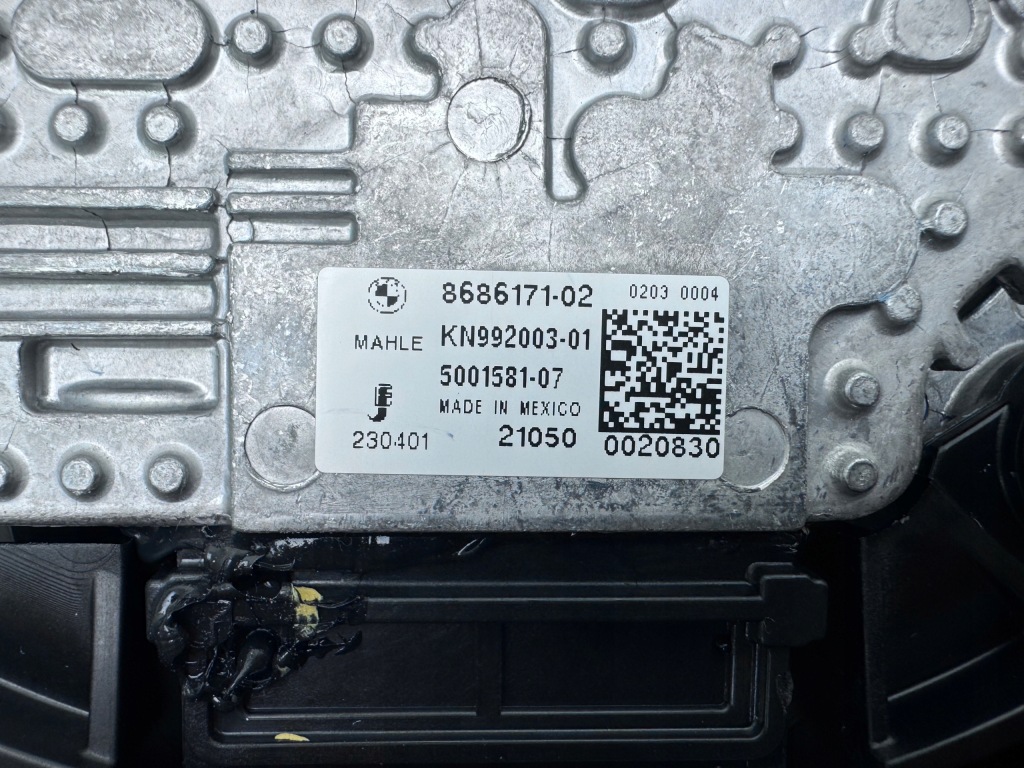 Bmw X5 G05 X6 G06 Wentylator 600W Obudowa Wentylatora OE 8589042 Nowy — zdjęcie 5