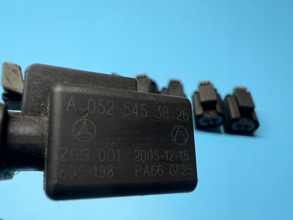Order an Original wtyczka injector jeep mercedes-benz 3.0 Order an Original wtyczka injector jeep mercedes-benz 3.0