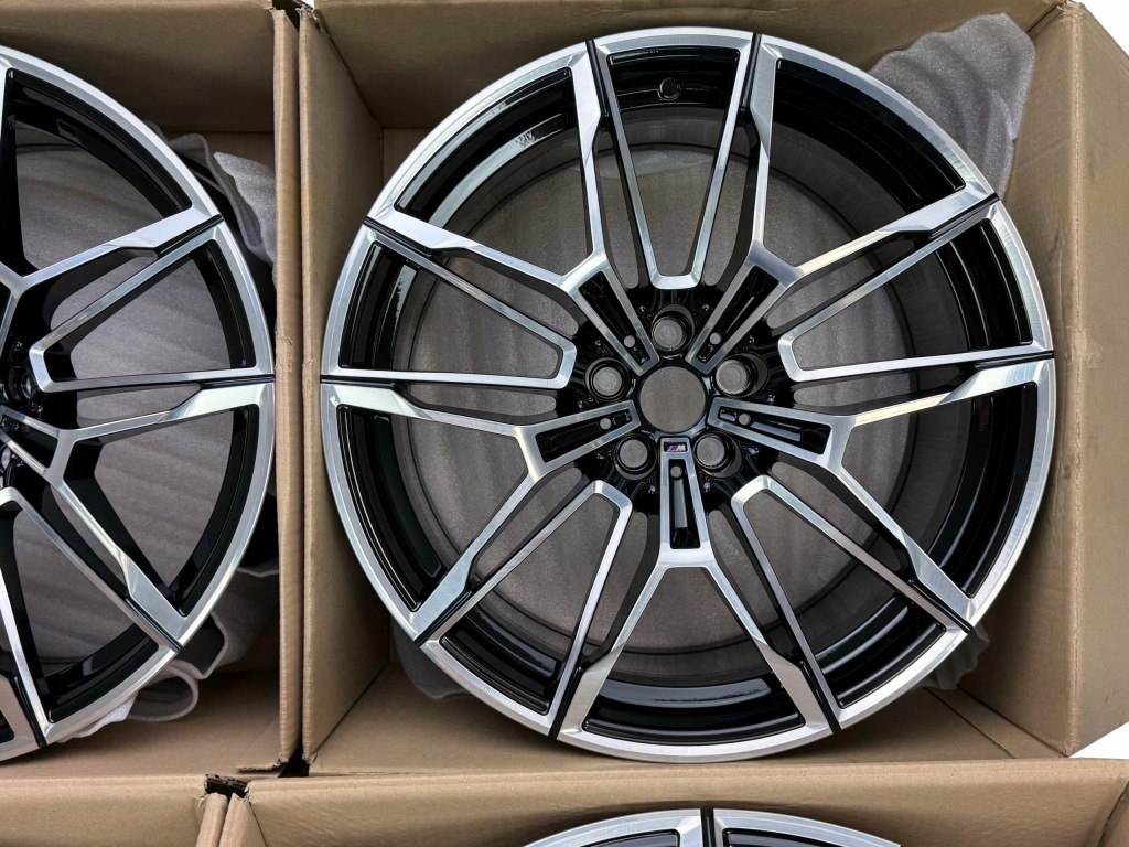 BMW M2 M3 M4 4x Felgi 9,5Jx19 10Jx20 ET20 Nowe OE 8093832 8093833 — zdjęcie 3
