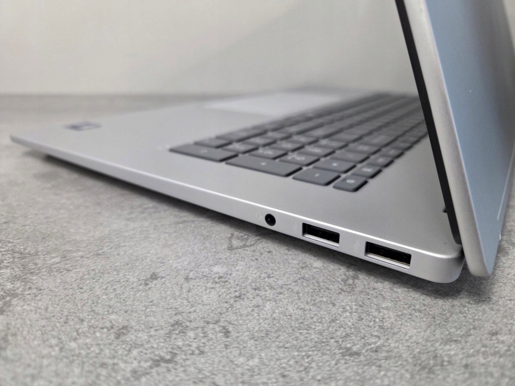 Laptop HP OmniBook 7 AI NG Ultra 5 226V 16GB 512 SSD FHD DOTYK 11Pro 17,3''