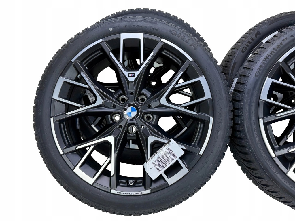 BMW 1 F70 2 F74 5B4E924 Felgi Koła Zimowe 225/40R19 Giti Winter W2 — zdjęcie 2