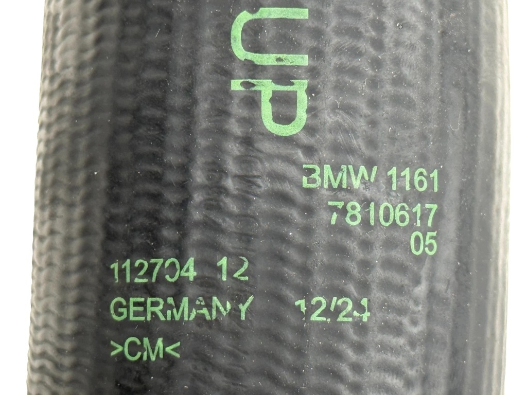 BMW F20 F22 F25 F30 F32 F36 Przewód Wąż Rura Intercoolera Nowa OE 7810617 — zdjęcie 4