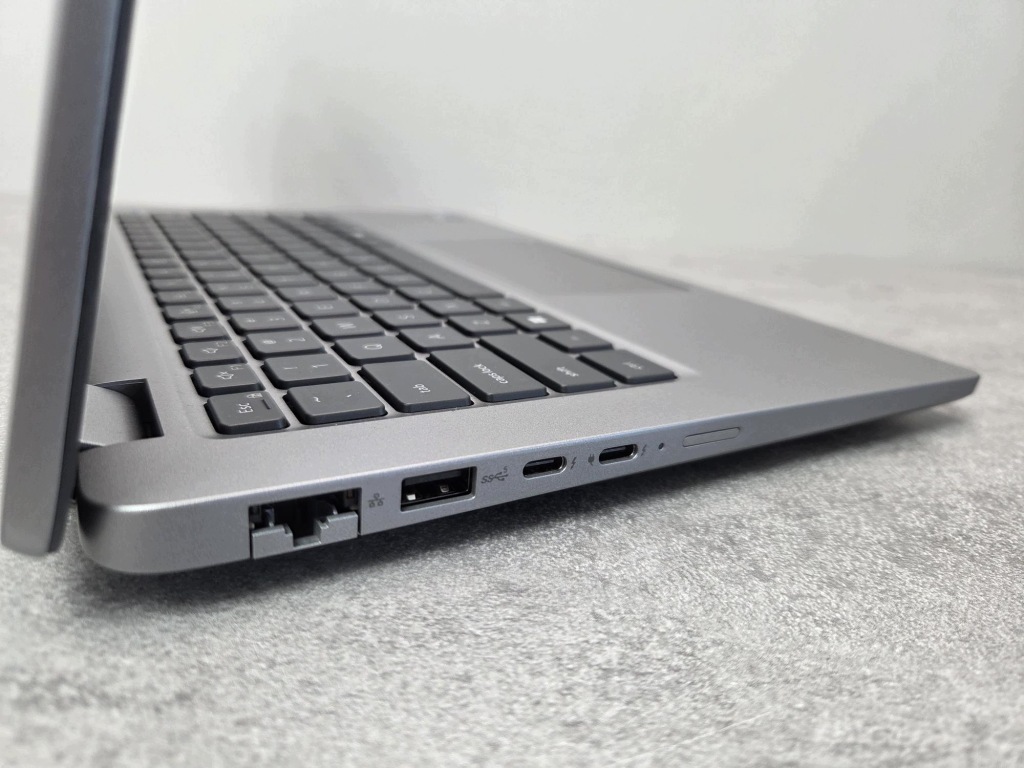 Laptop Dell Precision 3490 Ultra 7 165H 32GB 1TB FHD IPS RTX 500 11Prof