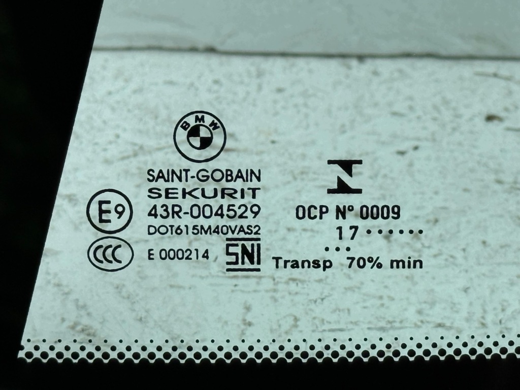 BMW X3 F25 Szyba Tylna Lewa Trójkąt SAINT-GOBAIN Nowa OE 7205599 — zdjęcie 4