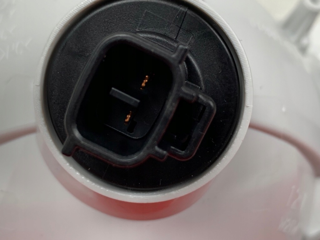Toyota C-HR Lampa Przeciwmgielna Tył 81480-F4010 — zdjęcie 10