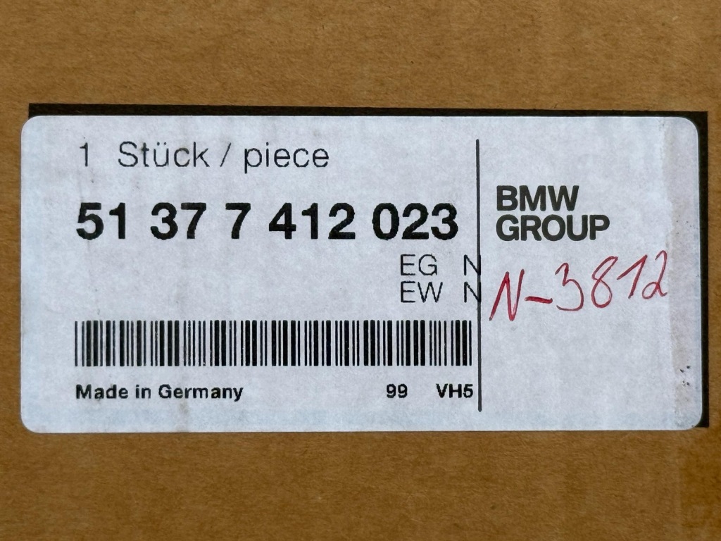 BMW 4 F36 Szyba Tylna Lewa Trójkąt AGC AUTOMOTIVE Nowa OE 7412023 — zdjęcie 5