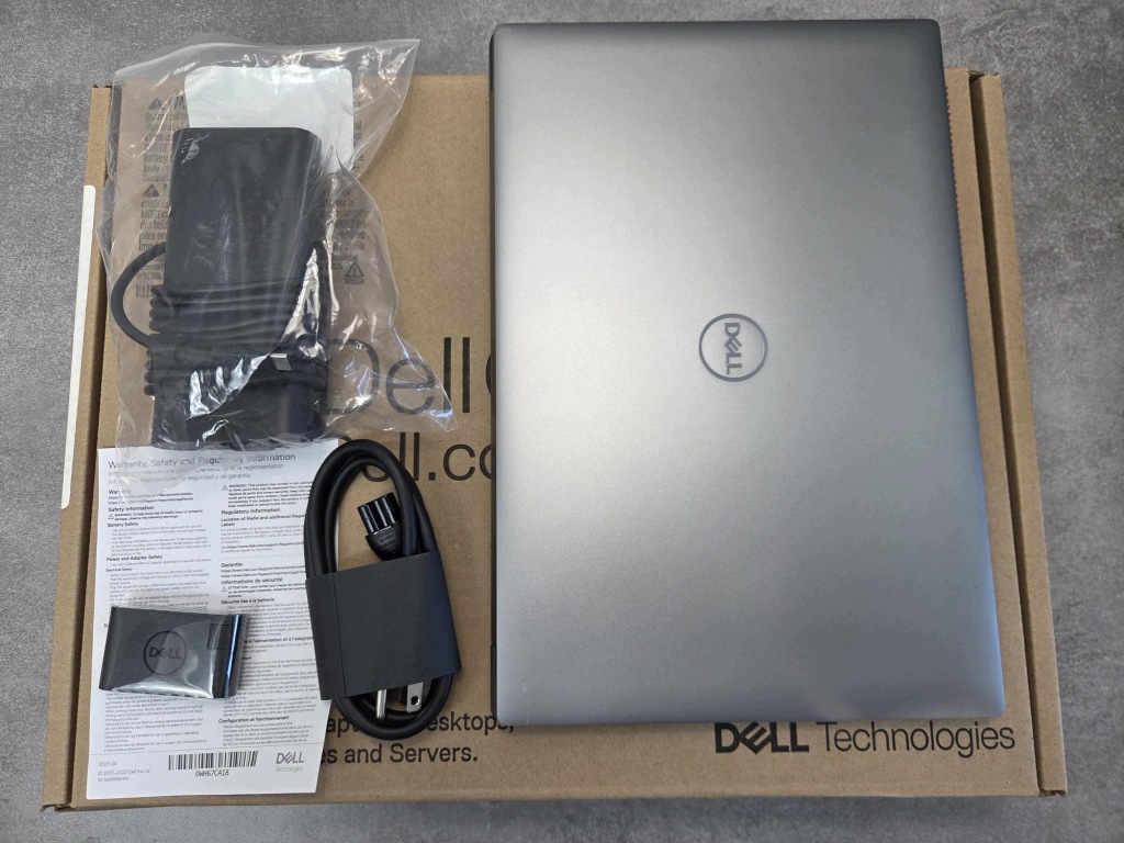 Stacja robocza Dell Precision 5490 Ultra 5 135H 16GB 512 RTX 1000 Ada QHD+