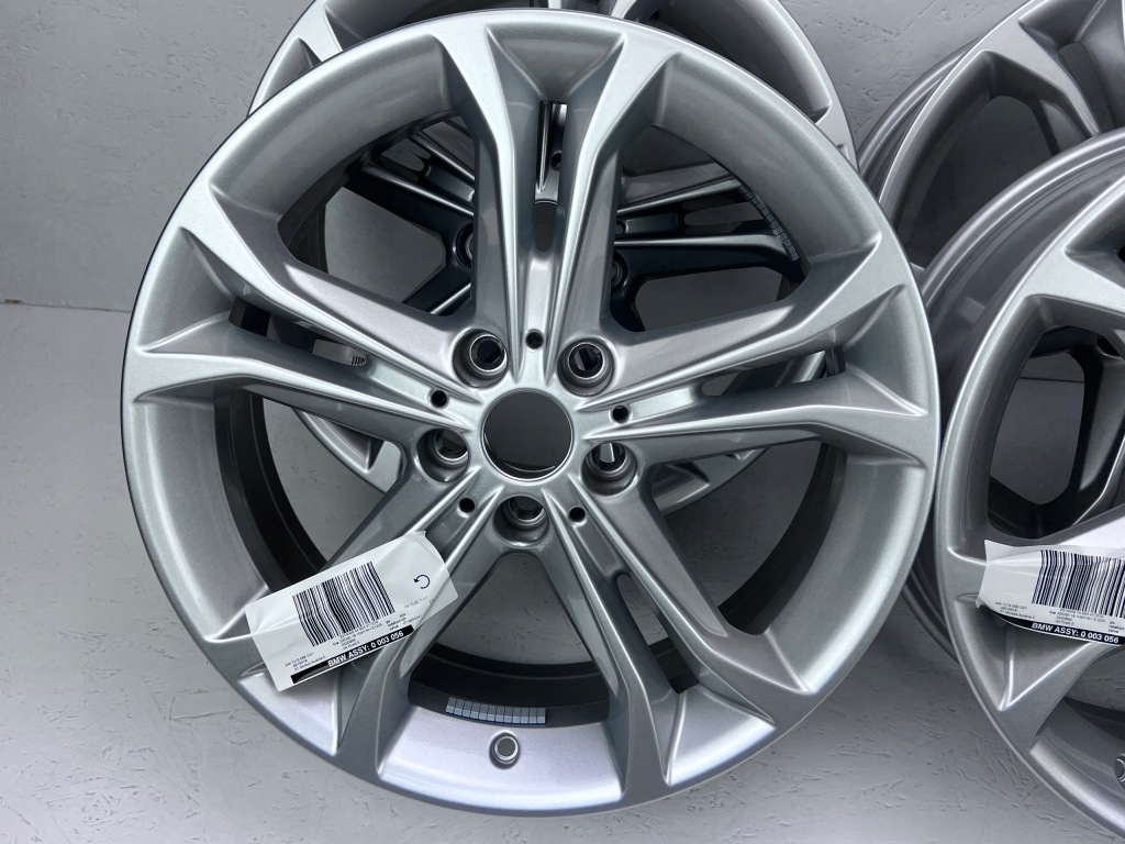 Bmw X3 G01 X4 G02 4x Felgi 6876918 7x18 Et22 Nowe Oryginał — zdjęcie 3