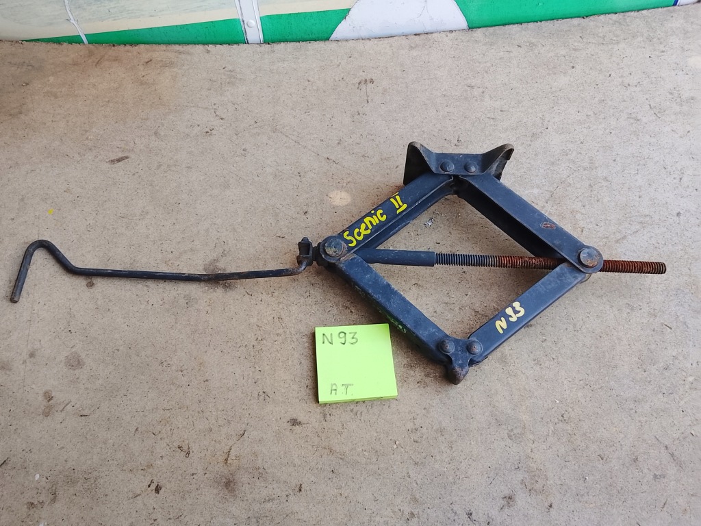 Автомобильный домкрат Renault Megane II Scenic II 8200153953