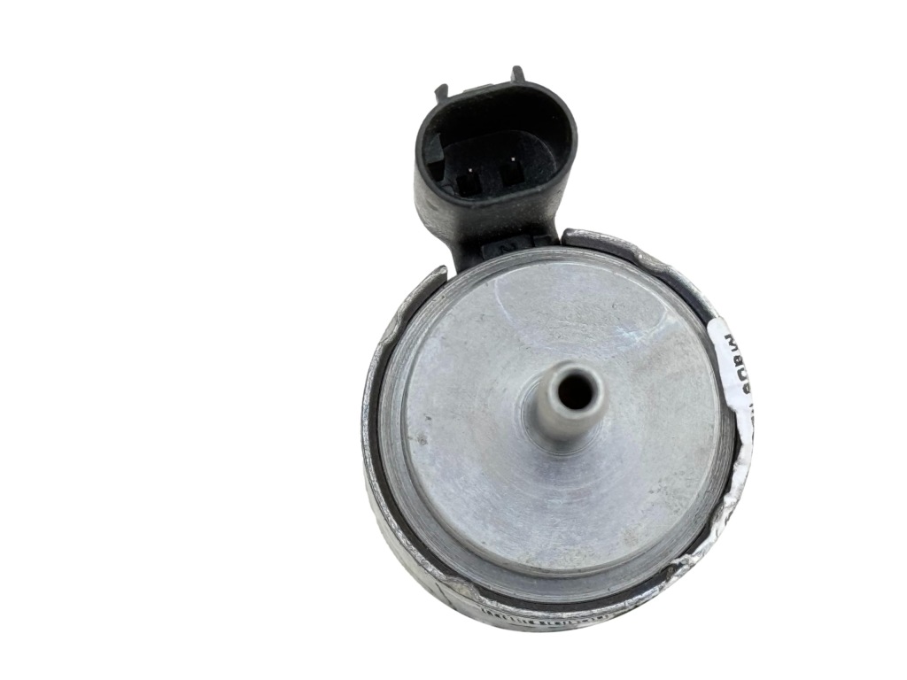 BMW F20 F21 F22 F30 F34 F32 F36 Pompa Paliwa Webasto Nowa OE 2348816 — zdjęcie 2