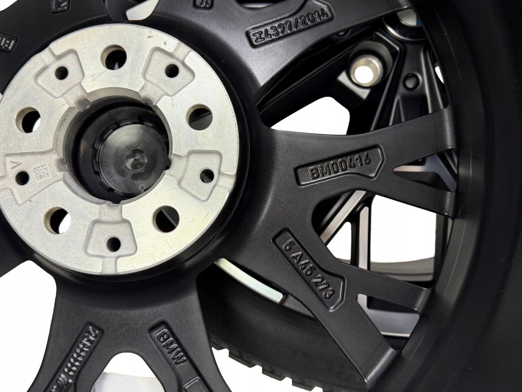 BMW 1 F70 2 F74 5B4E924 Felgi Koła Zimowe 225/40R19 Giti Winter W2 — zdjęcie 8