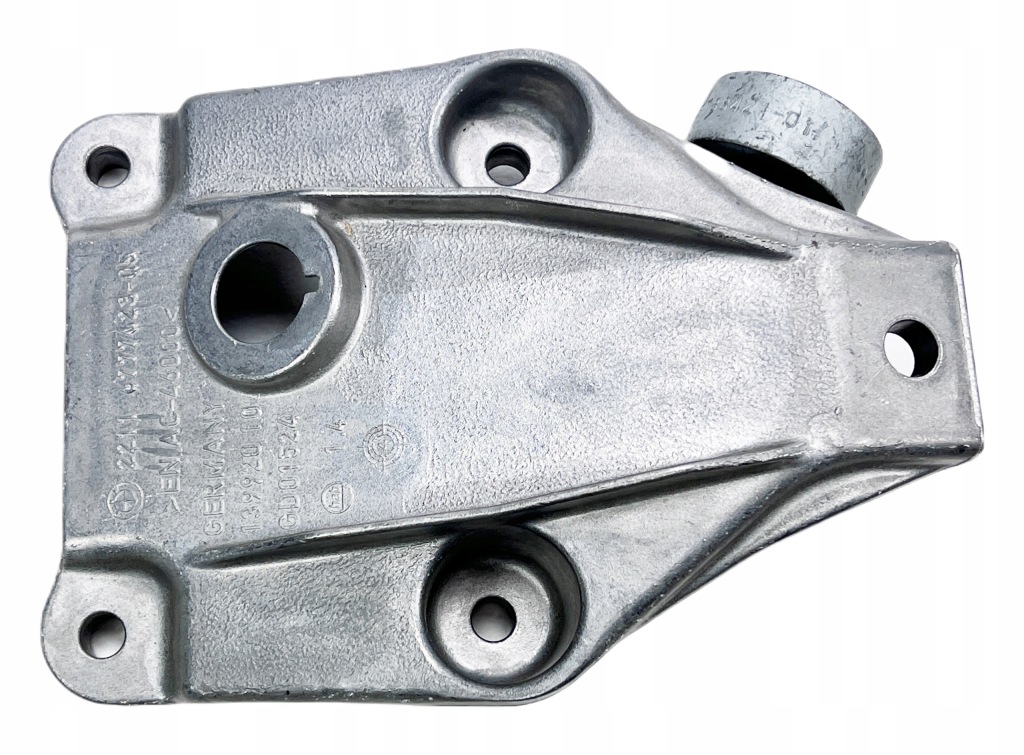 BMW F10 7 F01 łapa wspornik silnika lewy 6777623 — OE 22116777623 6777623