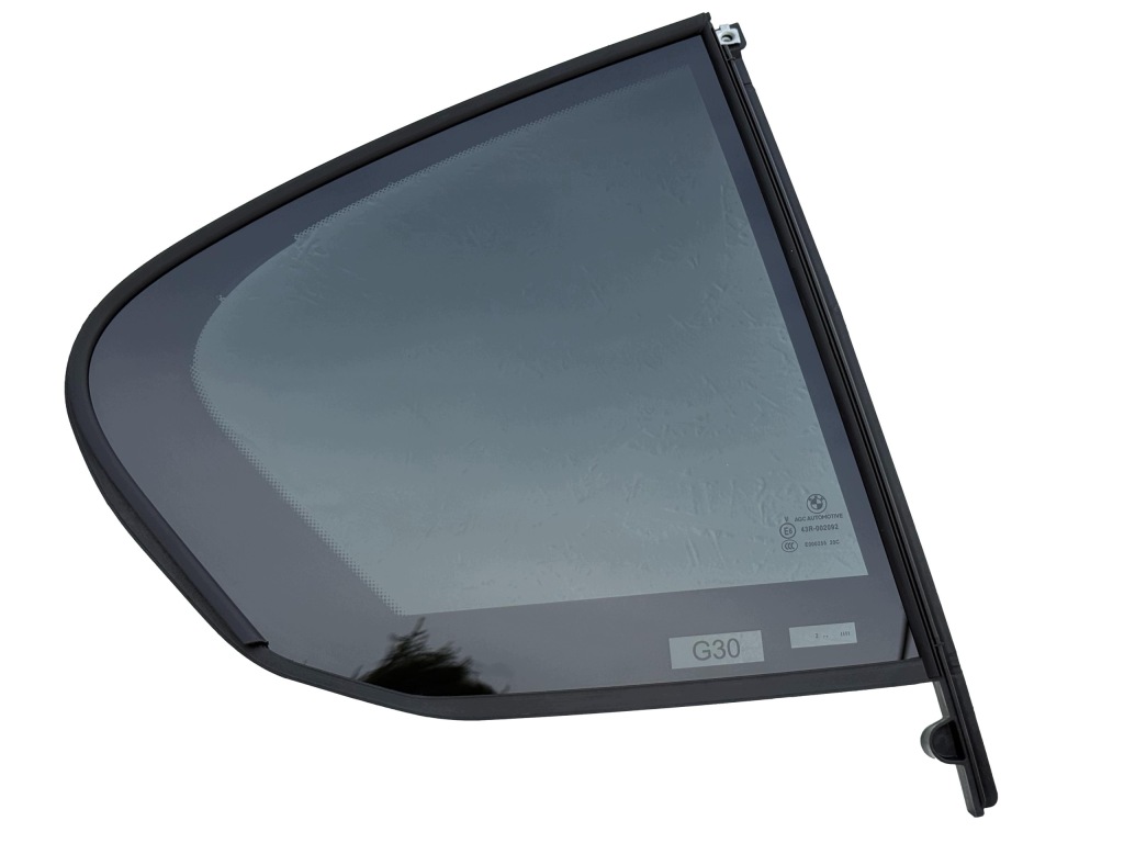 BMW F90 G30 Szyba Tylna Prawa Trójkąt SSG AGC AUTOMOTIVE Nowa OE 7387456 — zdjęcie 2