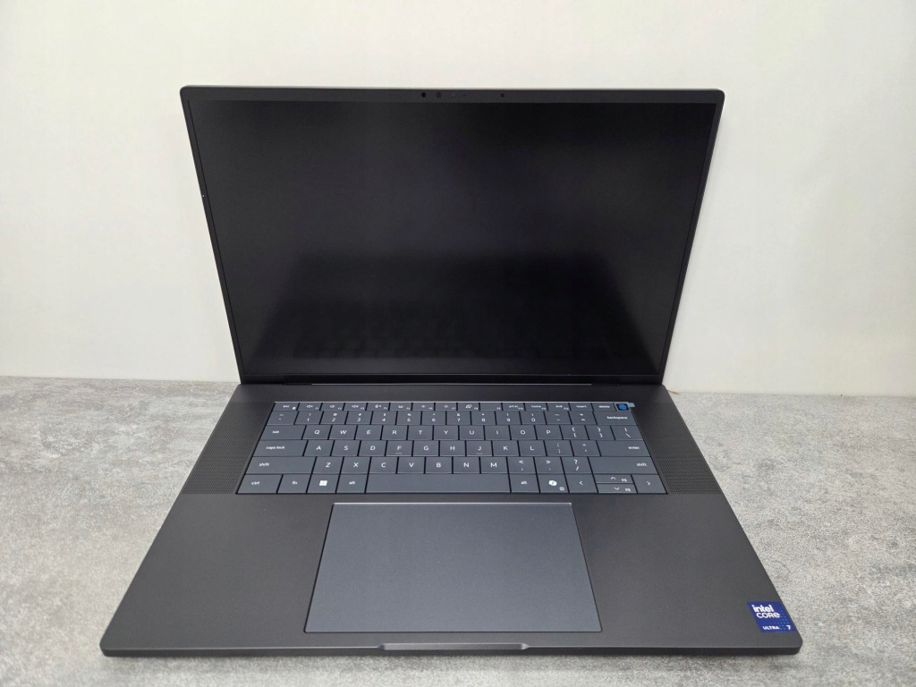Dell Pro Max 16 Premium MA16250 Ultra 7-255H 32GB FHD+ 120Hz RTX PRO 1000