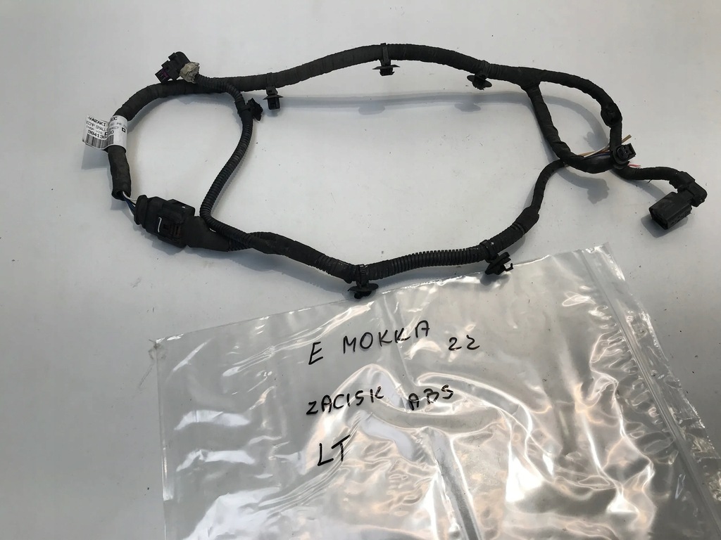 Order an Opel mokka-e b ii 2022 wires harness clamp brake Order an Opel mokka-e b ii 2022 wires harness clamp brake