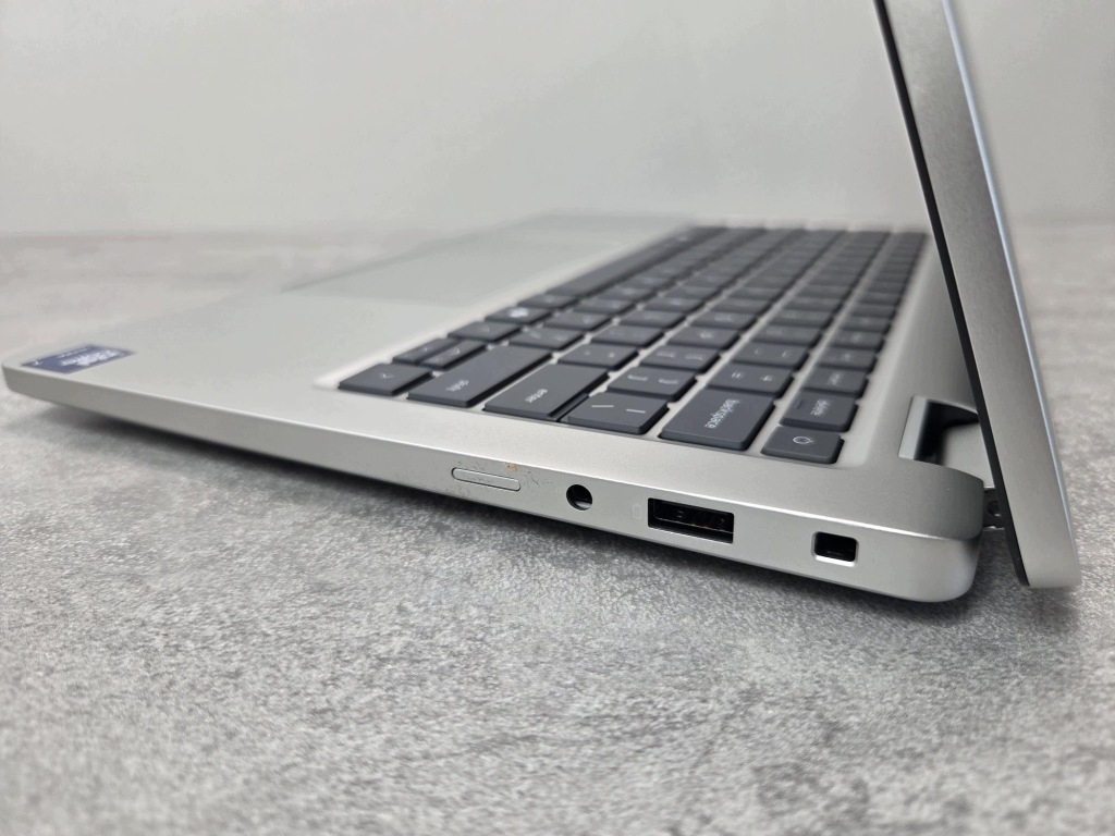Aluminiowy Dell Pro 13 Plus PB13250 2w1 Ultra 7-265U 16GB 512SSD FHD+ 2in1