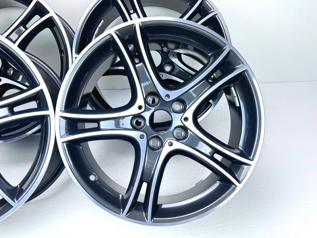 Bmw F45 F46 Felgi Komplet Felg 8jx18 ET57 6855092 Nowe — zdjęcie 3