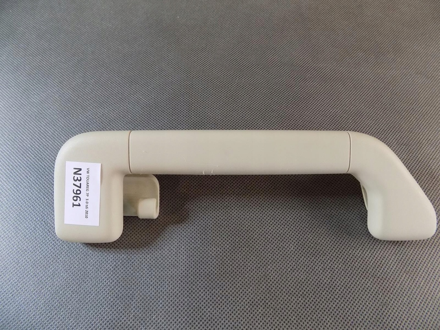 VW TOUAREG 7P HEADLINER HANDLE 7P6857644