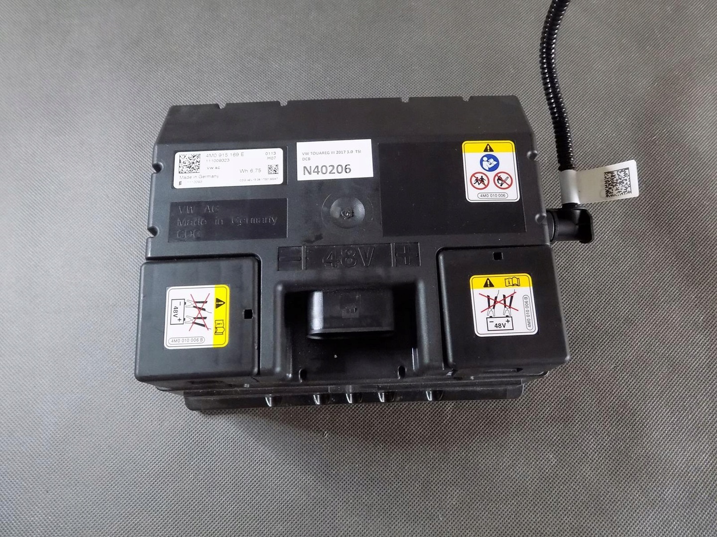 VW TOUAREG III ADDITIONAL BATTERY 4M0915169E
