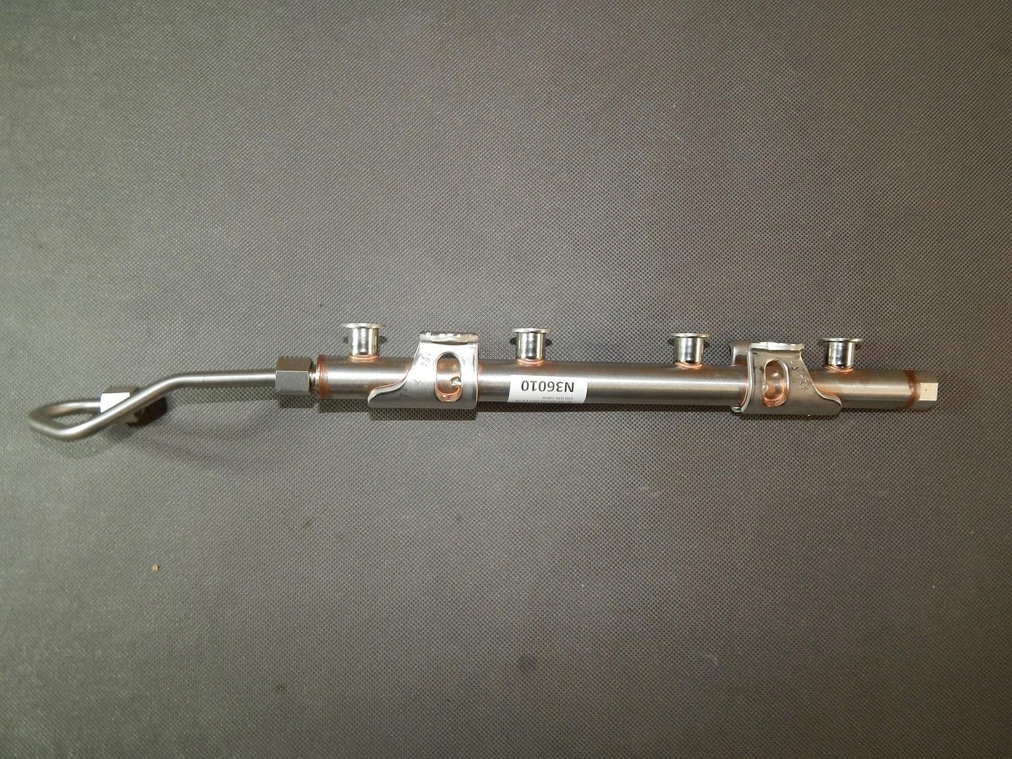 SKODA KODIAQ SCOUT INJECTION RAIL 04F133320D