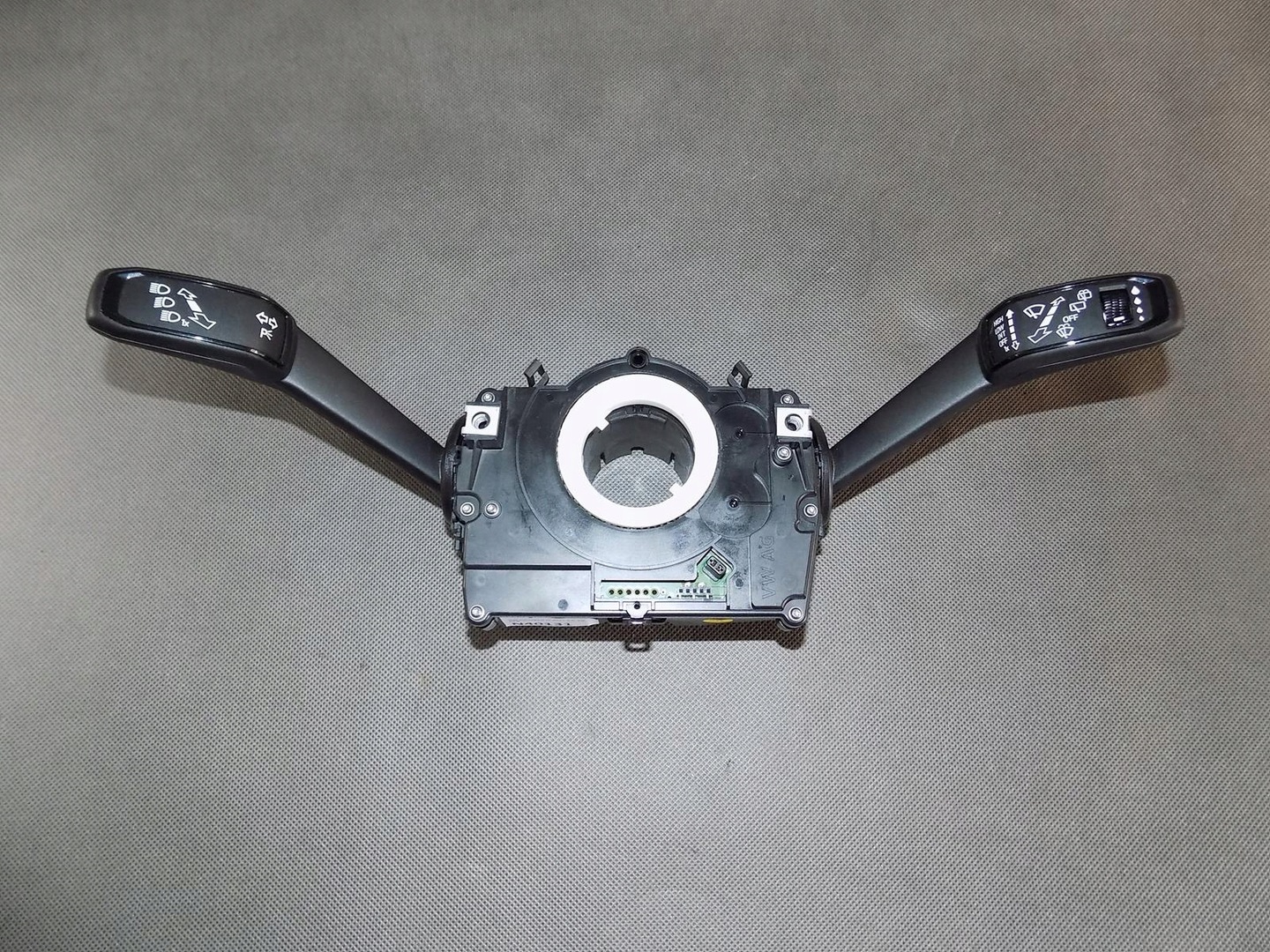 VW TOUAREG III COMBINATION SWITCH 760953507B