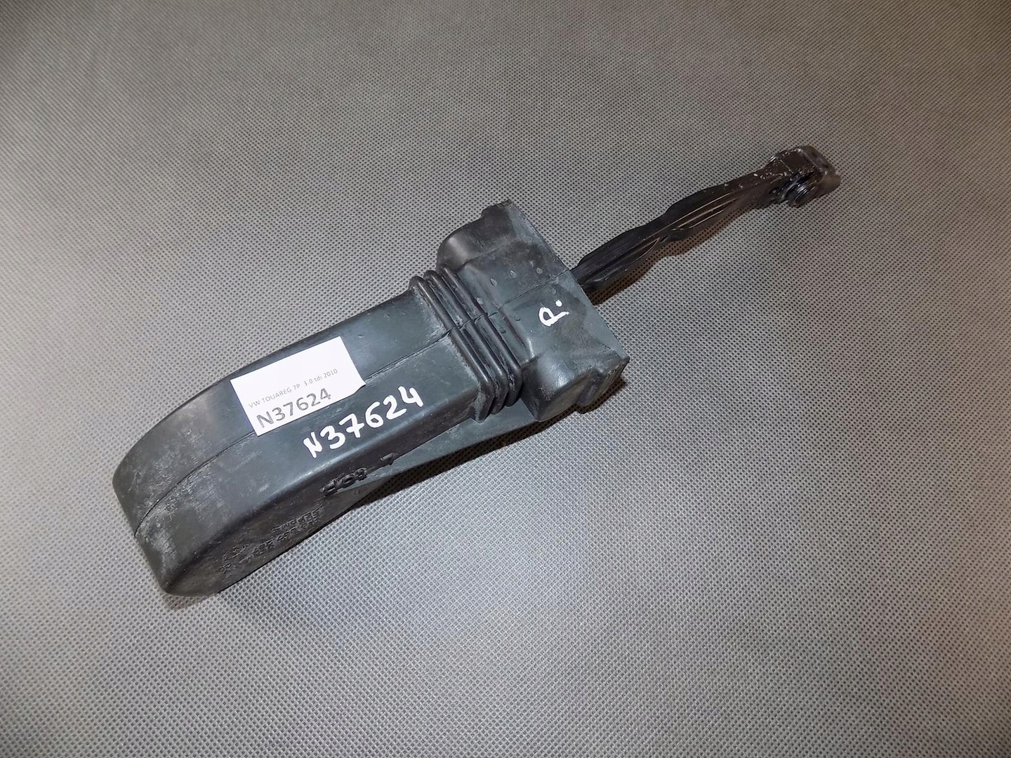 VW TOUAREG 7P DOOR STOP FRONT 7P0837249